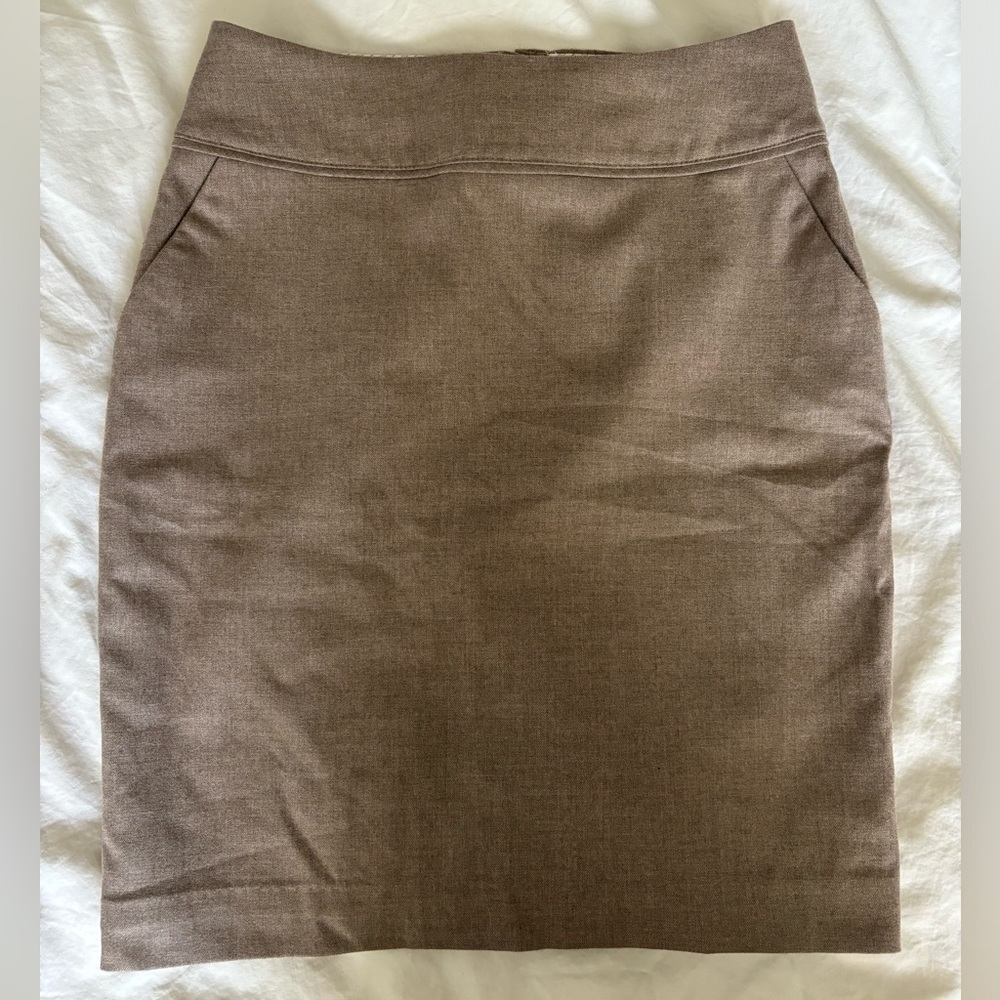 H&M - Classy Wear to Work Skirt - Size 4